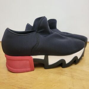 iRi Black Women' Slip-On Low Top Fashion Sneaker Solid w/ Red Heel Italy/NYC 35